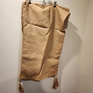 Potery Barn Tan 100% Kenaf  Runner Table cloth 20" x 108"
